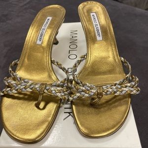 Manolo Blahnik thong strap leather braided slide.